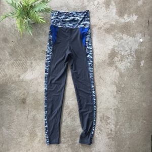 Shay Mitchell / Fit to Wander | Workout Leggings